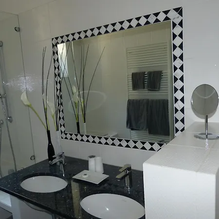 Annenstein Apartment *